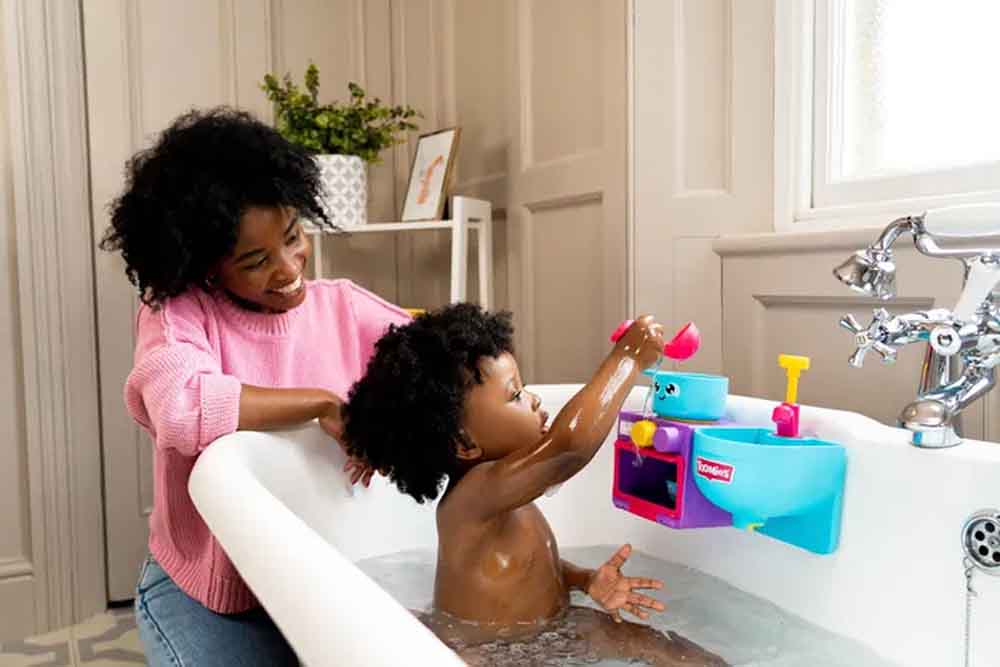 Toomies - Bubble & Bake Bathtime Kitchen